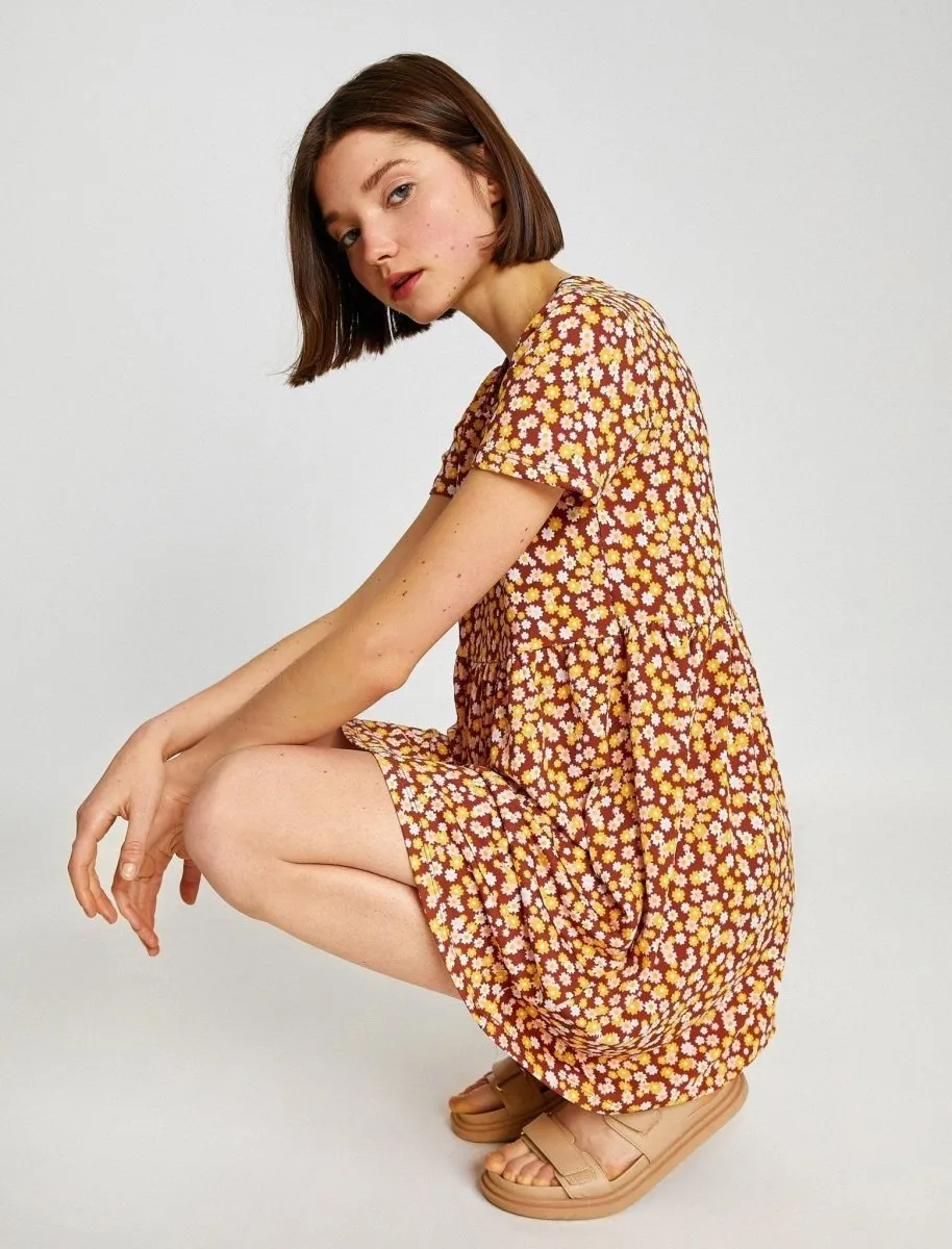 Floral Mini T-Shirt Summer Dress in Brown