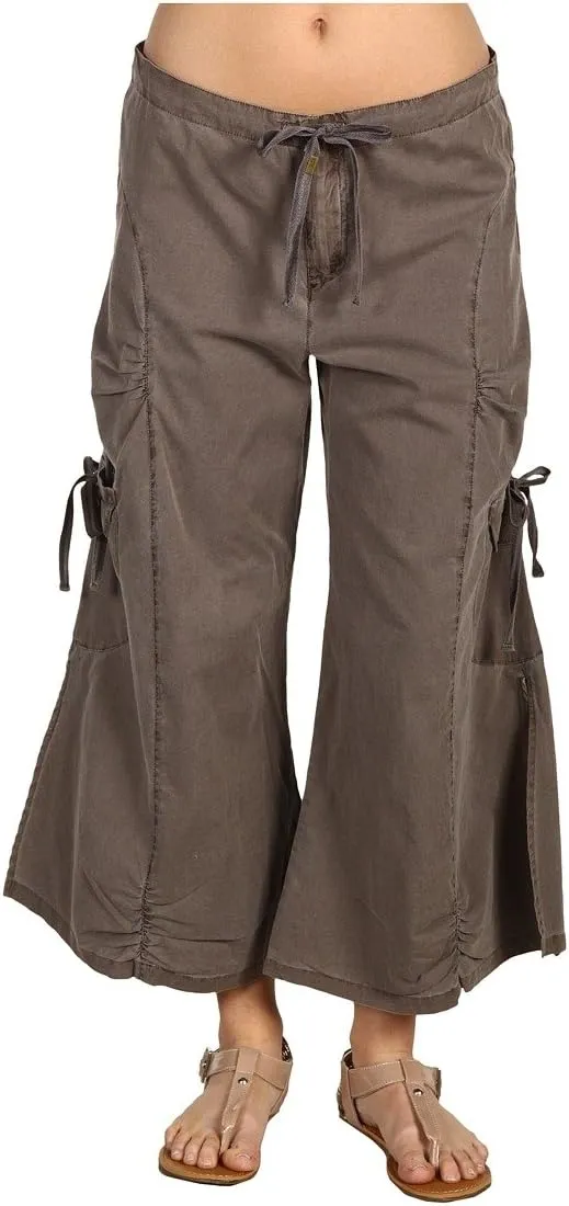 XCVI Women's Cargo Gaucho Crop